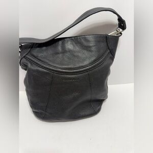 Stone & Co Chic Black‎ Leather Shoulder Bag, Perfect Size With Pockets, Nice